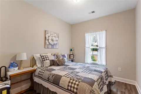 384 E Woodland Dr, Walhalla, SC 29691 photo 18