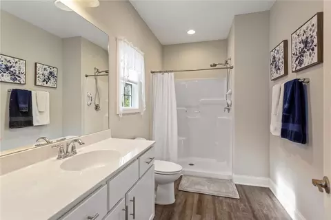 384 E Woodland Dr, Walhalla, SC 29691 photo 15