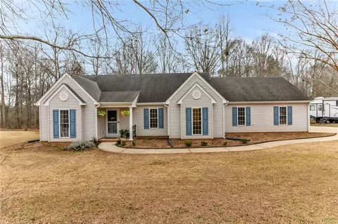 144 Jefferson Rd, West Union, SC 29696