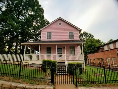 629 Broadway St, Newry, SC 29665