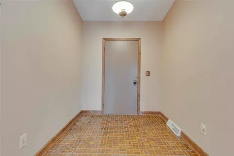 Entry Way - 103 Berkeley Ct, Clemson, SC 29631 photo 1 of 2