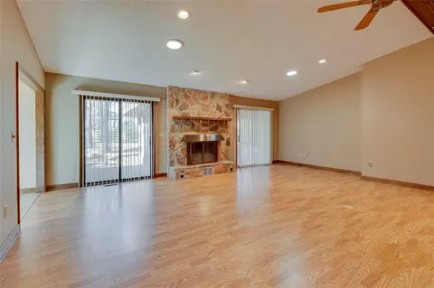 Living - 103 Berkeley Ct, Clemson, SC 29631 photo 4 of 6