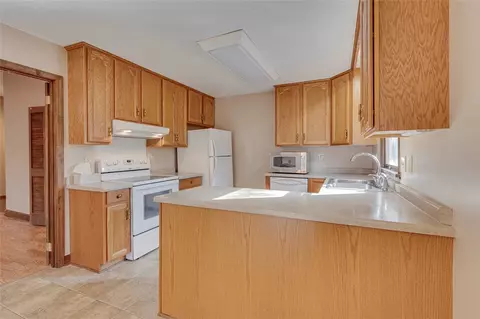 Kitchen - 103 Berkeley Ct, Clemson, SC 29631 photo 1 of 5