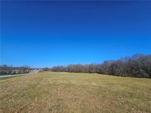 003 W Oak Hwy, Townville, SC 29689