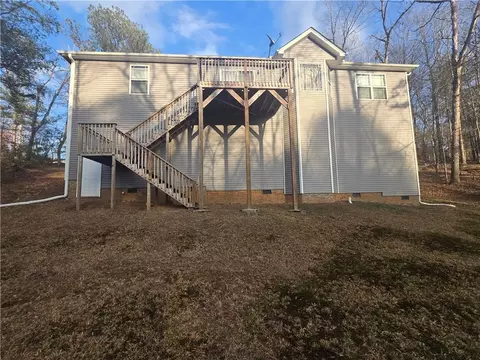 Exterior - 327 Fox Run Rd, Walhalla, SC 29691 photo 2 of 3