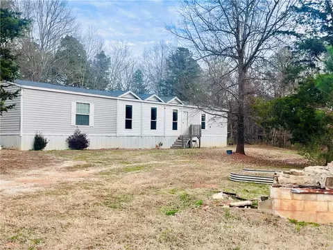 2704 Walhalla Hwy, Six Mile, SC 29682