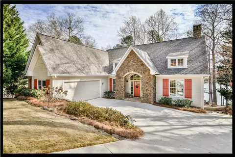 511 Beacon Shores Dr, Seneca, SC 29672