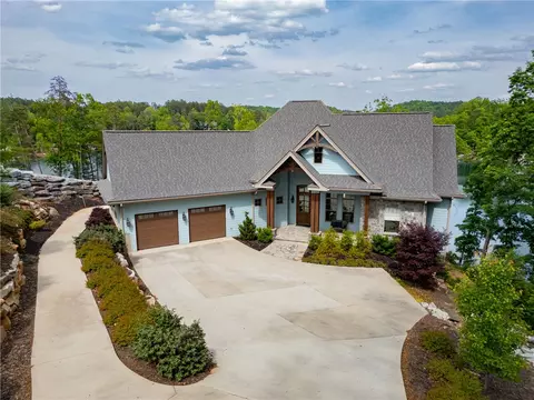 104 Hunter Hill Cir, Six Mile, SC 29682