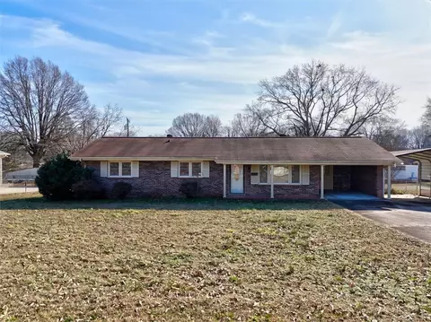 110 B Hillcrest Cir, Belton, SC 29627