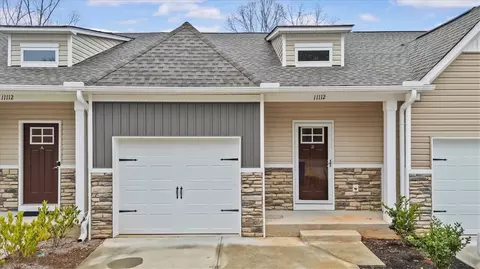 11112 Watson Dr UNIT B, Seneca, SC 29672