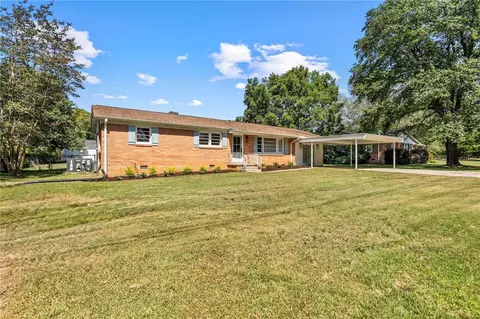 409 Mapleton Dr, Greenville, SC 29607