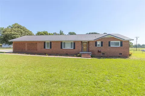 126 Carling Dr, Anderson, SC 29621
