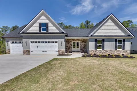 121 Hideaway Ln, Easley, SC 29640