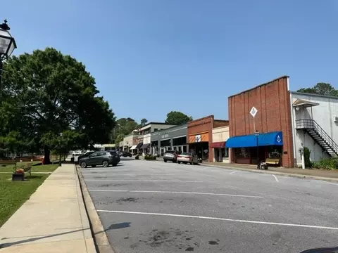 Exterior - 171 E Main St, Pendleton, SC 29670 photo 11 of 13