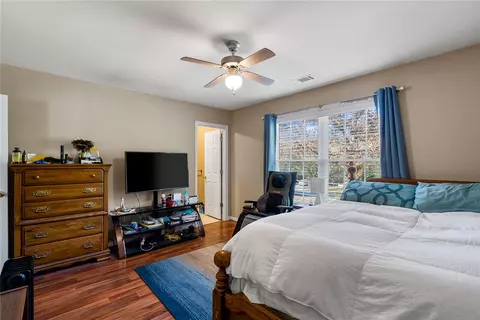 Bedroom - 851 Louie Ln, Seneca, SC 29678 photo 2 of 4