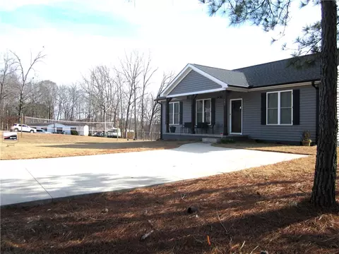 Exterior - 105 Jefferson Pl, Walhalla, SC 29691 photo 3 of 7