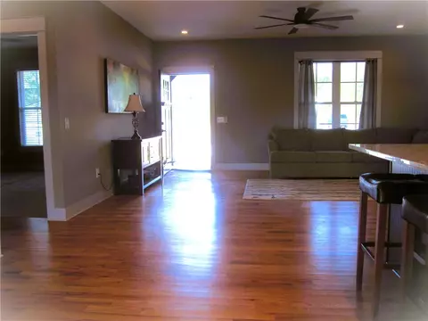 Entry Way - 105 Jefferson Pl, Walhalla, SC 29691 photo 3 of 4