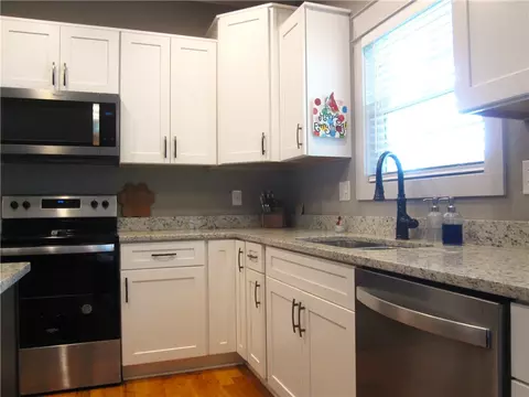 Kitchen - 105 Jefferson Pl, Walhalla, SC 29691 photo 2 of 2