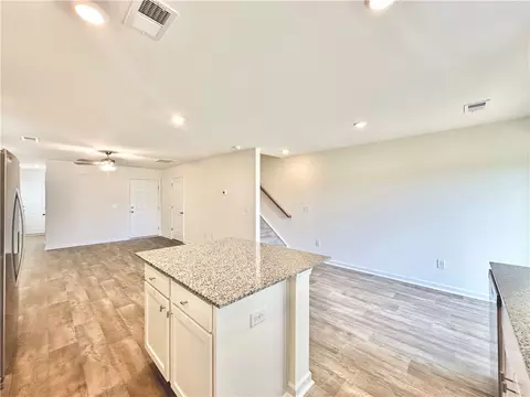 Kitchen - 596 Seaborn Cir, Pendleton, SC 29670 photo 2 of 3