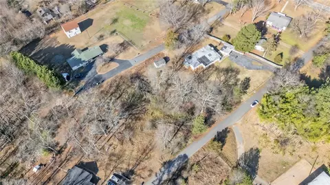 230 Maple St, Cowpens, SC 29330
