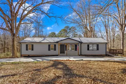 510 Farmer St, Starr, SC 29684