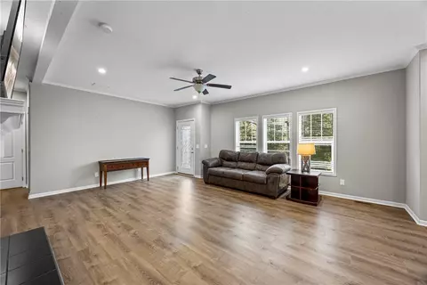 215 Fairfield Rd, Walhalla, SC 29691 photo 4