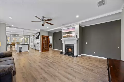 215 Fairfield Rd, Walhalla, SC 29691 photo 5
