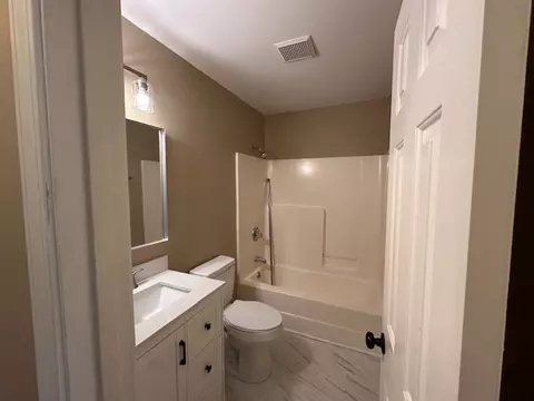 Bath - 105 Crestdale Ave, Central, SC 29630 photo 1 of 1