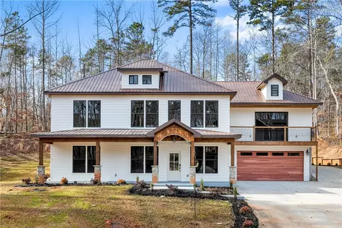 415 Tiger Ln, Westminster, SC 29693