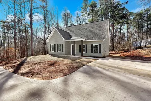1418 Lake Jemiki Rd, Walhalla, SC 29691