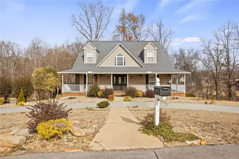 401 Woodson Rd, Piedmont, SC 29673