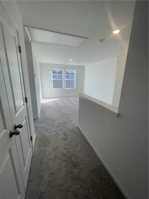 Entry Way - 33 Halsey St, Central, SC 29630 photo 2 of 9