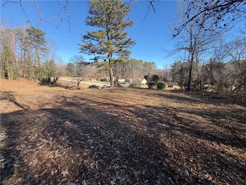 105 Strong St, Walhalla, SC 29691 photo 2