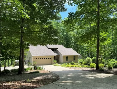 23 Quail Dr, Salem, SC 29676