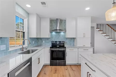 Kitchen - 181 Peach Orchard Dr, Honea Path, SC 29654 photo 3 of 4
