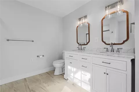 Bath - 181 Peach Orchard Dr, Honea Path, SC 29654 photo 3 of 6