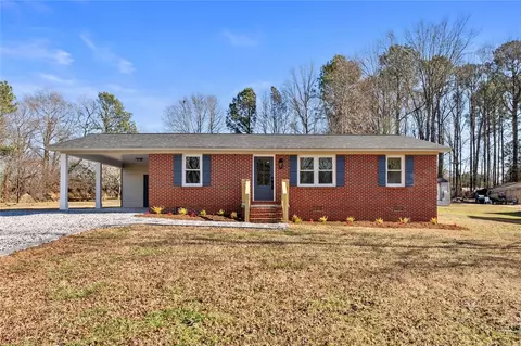 112 Camelot Dr, Belton, SC 29627