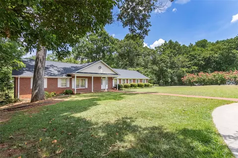 216 Maplewood Rd, Anderson, SC 29625