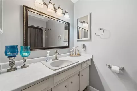 Bath - 48 Commodore Dr, Salem, SC 29676 photo 1 of 5