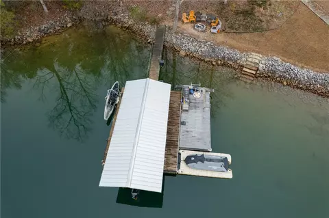 View/Area - 518 Inlet Dr, Seneca, SC 29672 photo 4 of 6