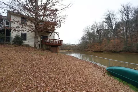 Exterior - 518 Inlet Dr, Seneca, SC 29672 photo 7 of 15