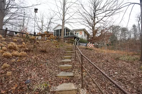 Exterior - 518 Inlet Dr, Seneca, SC 29672 photo 11 of 15