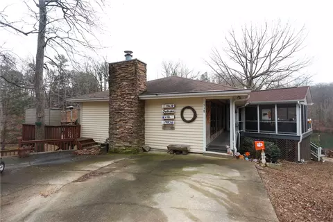 Exterior - 518 Inlet Dr, Seneca, SC 29672 photo 2 of 15
