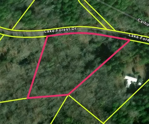 77 Lake Forest Dr, Abbeville, SC 29620