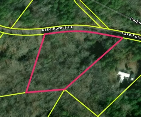 77 Lake Forest Dr, Abbeville, SC 29620