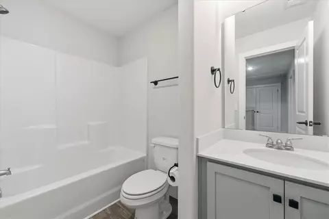 Bath - 427 Bee Cove Way, Pendleton, SC 29670 photo 3 of 3