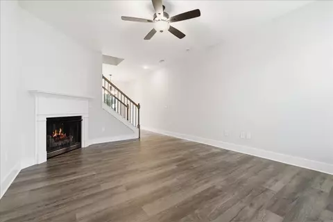 Living - 427 Bee Cove Way, Pendleton, SC 29670 photo 2 of 4