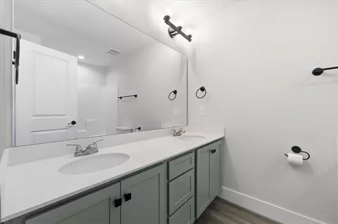 Bath - 427 Bee Cove Way, Pendleton, SC 29670 photo 2 of 3