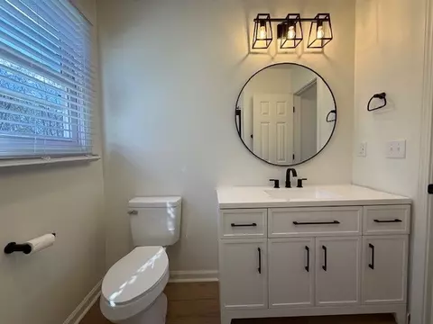 Bath - 1210 Flat Rock Rd, Starr, SC 29684 photo 3 of 4