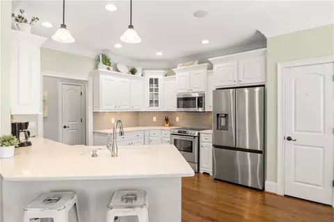 Kitchen - 27 Firelight Ln, Easley, SC 29642 photo 2 of 4